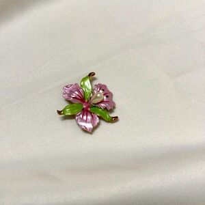 Vintage Sterling gold metal beautiful lily flower brooch in pink color #552
